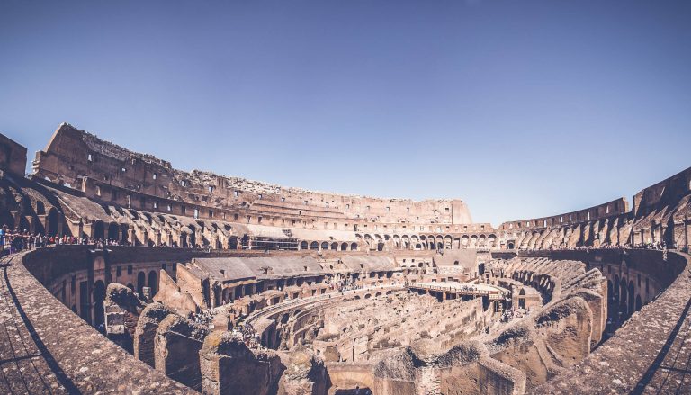 Panoramica dell'interno del Colosseo