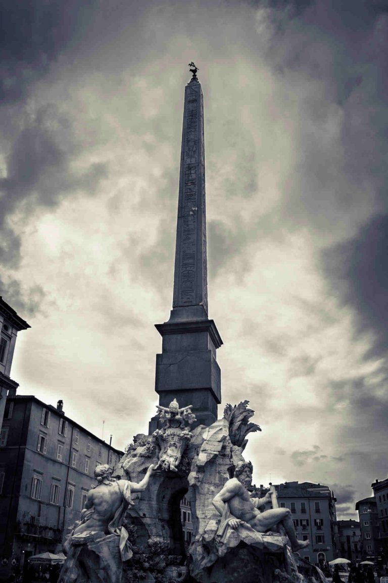 Obelisco della fontana dei 4 fiumi